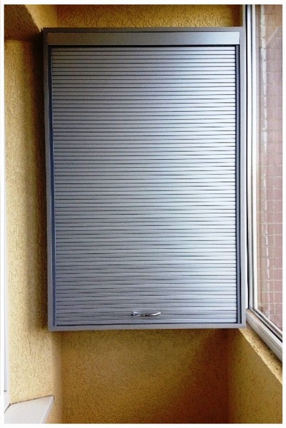 Навесной шкаф на балкон с рольставнями фото 48.1