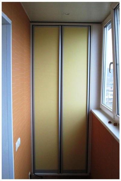 Встроенный шкаф купе на балкон пластик фото 259