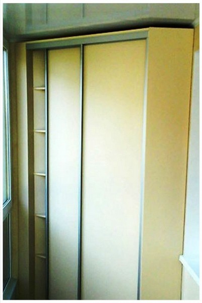 Готовый угловой шкаф купе для балкона фото 209