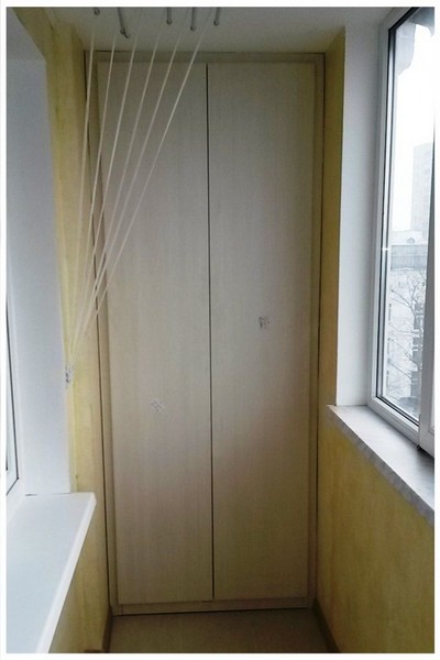 Встроенный шкаф для балкона на толкателях фото 523